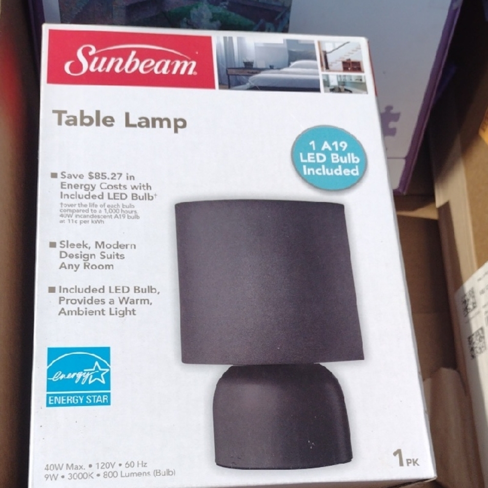 Sunbeam Black Table Lamp with LED Bulb NWT